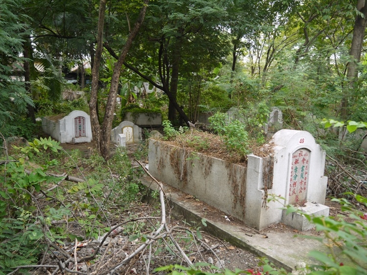 Neglected Graves At Teochew Chinese Cemetery, Bangkok