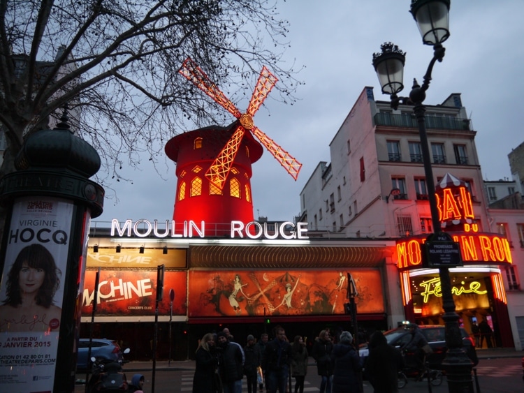 Moulin Rouge - Close To Hotel Darcet, Paris
