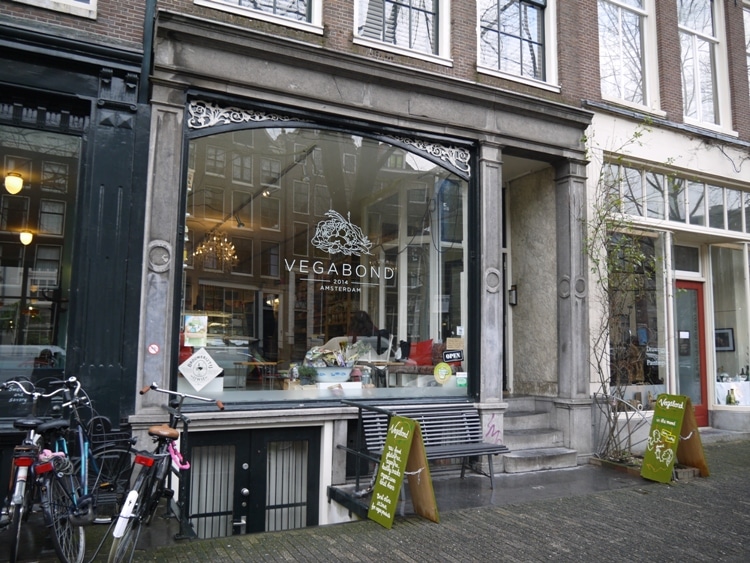Vegabond, Amsterdam