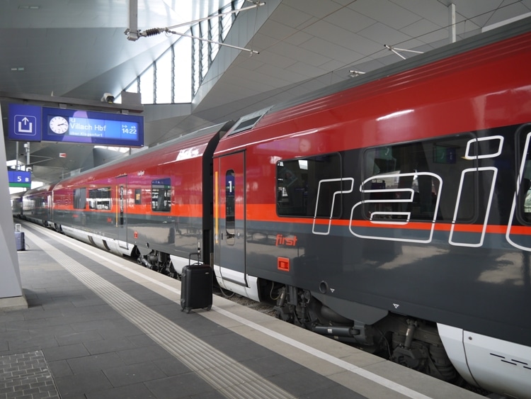 The Excellent Railjet From Vienna To Villach