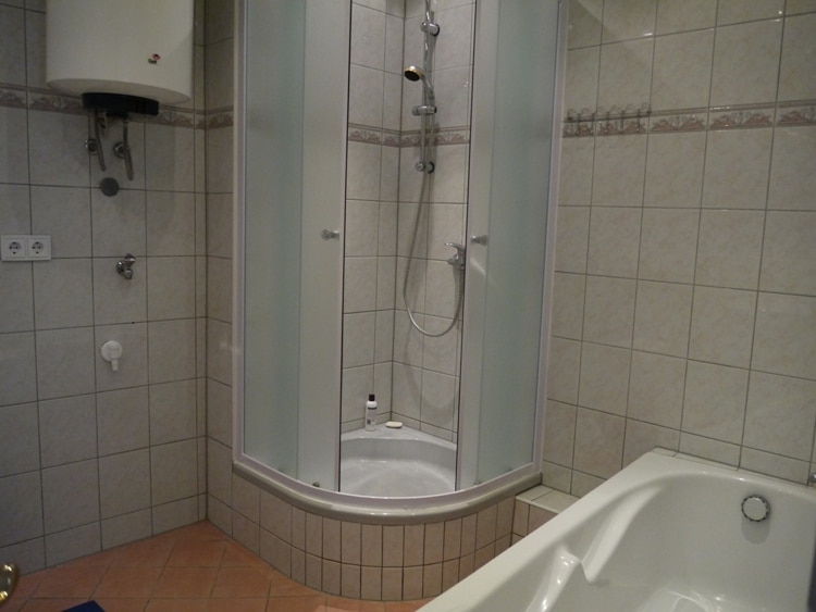 Bathroom At 3-Bed Main Square Apartment, Split