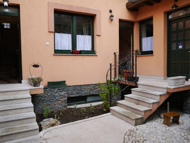 Courtyard At Guesthouse Kandilj, Sarajevo