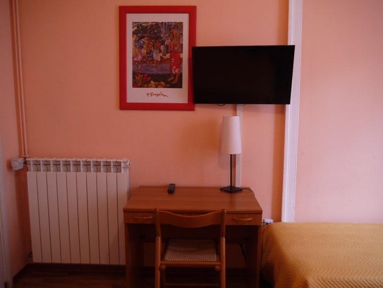 Small Desk At Nuovo Albergo Centro Hotel, Trieste, Italy