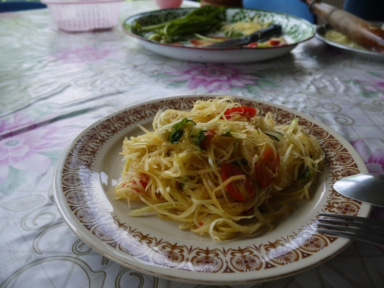 Som Tum (Green Papaya Salad)