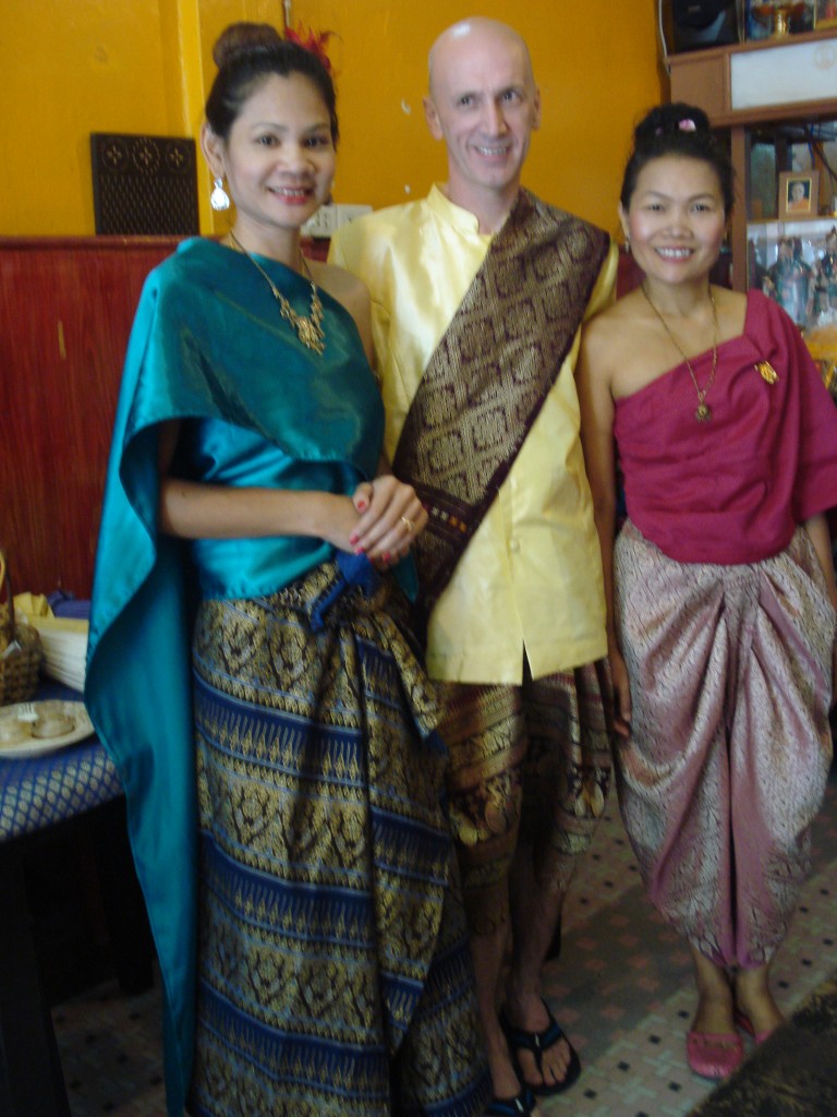 Miu, Manfred and May in Traditional Thai Dress