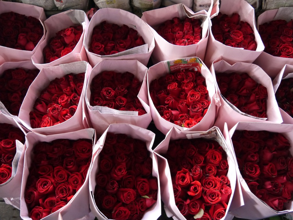 roses-at-bangkok-flower-market Roses at Bangkok Flower Market