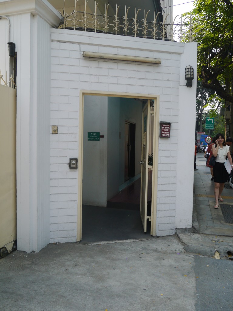 vietnam embassy bangkok entrance