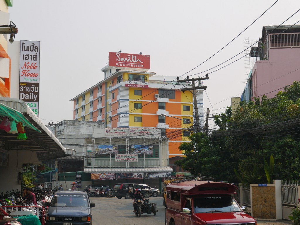 Smith Residence, Chiang Mai - A Very Colorful Building