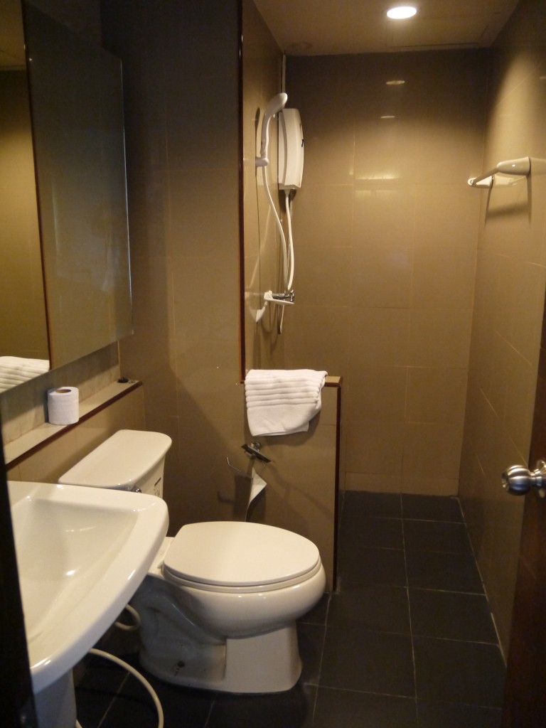 Bathroom at B2 Hotel, Chiang Rai