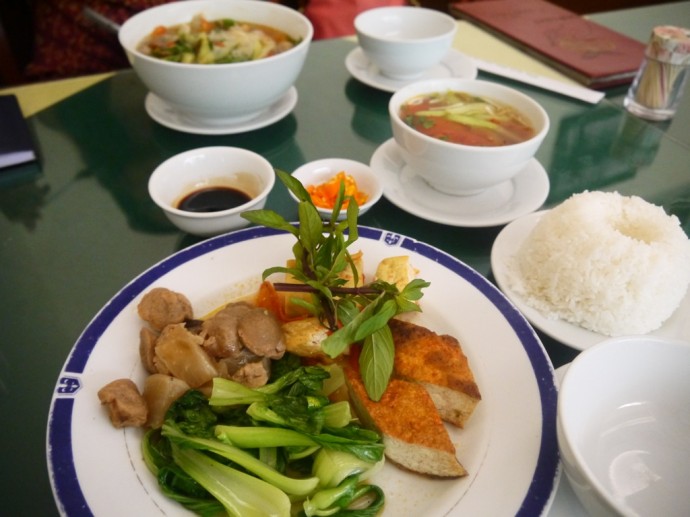 Set Menu & Noodle Soup At Com Chay Nang Tam