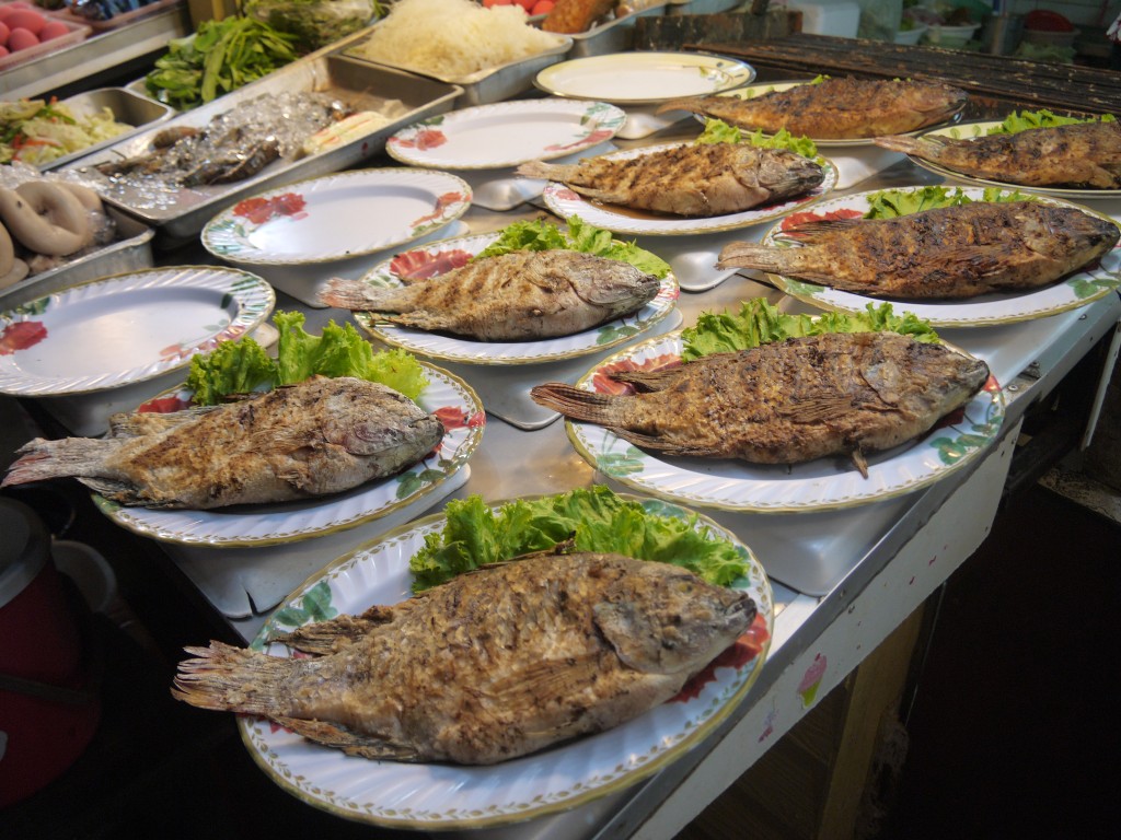 Grilled Fish at Chiang Rai Night Bazaar Grilled Fish at Chiang Rai Night Bazaar