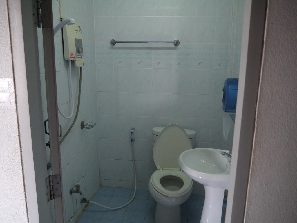 Bathroom At Portside Hotel, Chiang Khong Bathroom At Portside Hotel, Chiang Khong