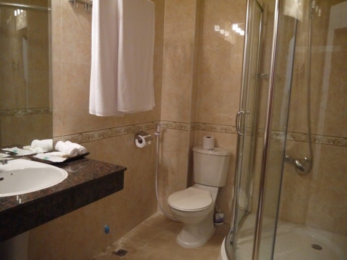 Modern Bathroom At Homefeel CS Hotel, Phnom Penh Modern Bathroom At Homefeel CS Hotel, Phnom Penh