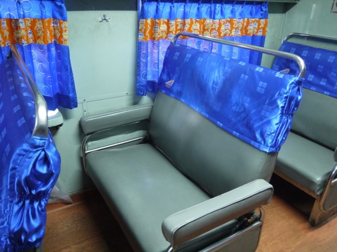 Double Seating In Bisinis Class Carriage Double Seating In Bisinis Class Carriage
