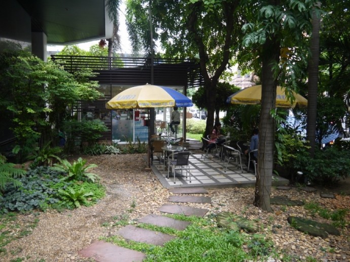 Bevanda Cafe, Silom, Bangkok