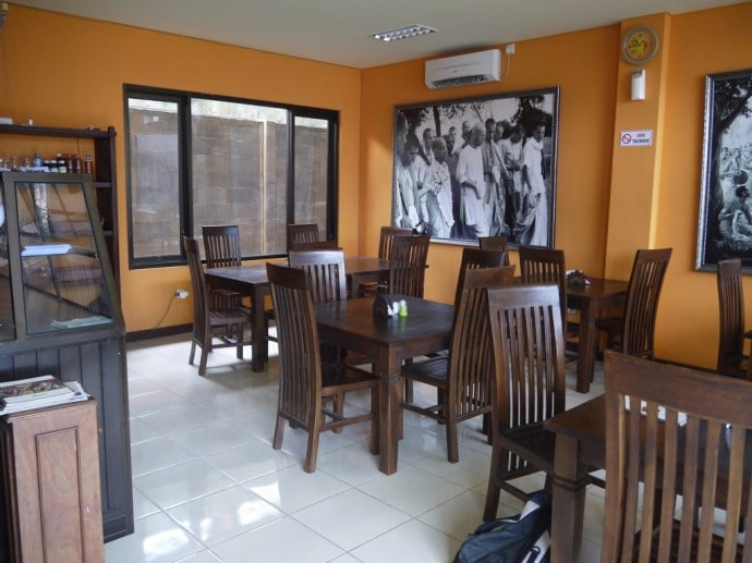 Happy Laksmi Vegetarian Restaurant, Denpasar, Bali Happy Laksmi Vegetarian Restaurant, Denpasar, Bali