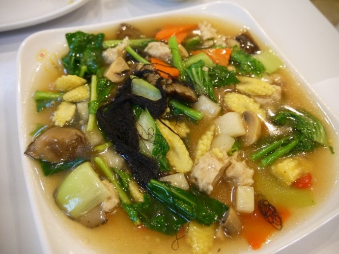 Lo Han Cay At Loving Hut, Surabaya Lo Han Cay At Loving Hut, Surabaya