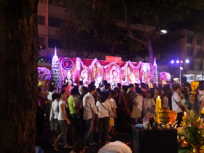 A Very Busy Silom Road