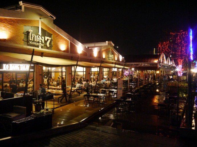 Riverfront Restaurants At Asiatique