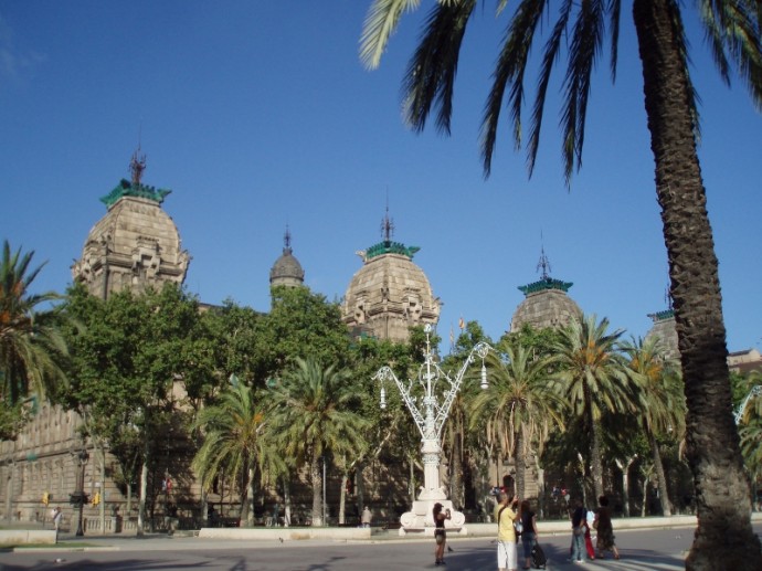 Blue Sky, Palm Trees And Awesome Buildings Blue Sky, Palm Trees And Awesome Buildings