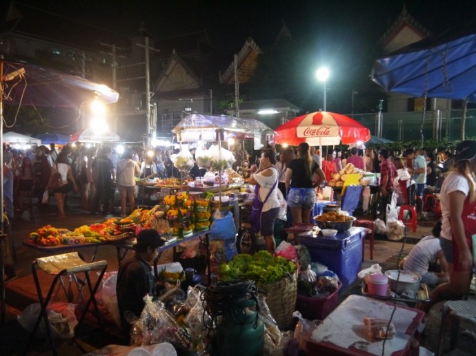 Food Stalls Inside The Grounds Of Wat Yannawa