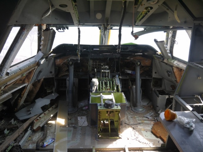 Cockpit Of Bangkok's Abandoned 747 Airplane