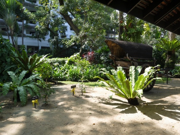 Beautiful Grounds At Anantara Bangkok Riverside Resort & Spa Beautiful Grounds At Anantara Bangkok Riverside Resort & Spa