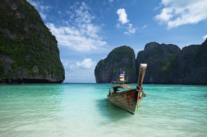 Maya Bay, Koh Phi Phi, Thailand Maya Bay, Koh Phi Phi, Thailand