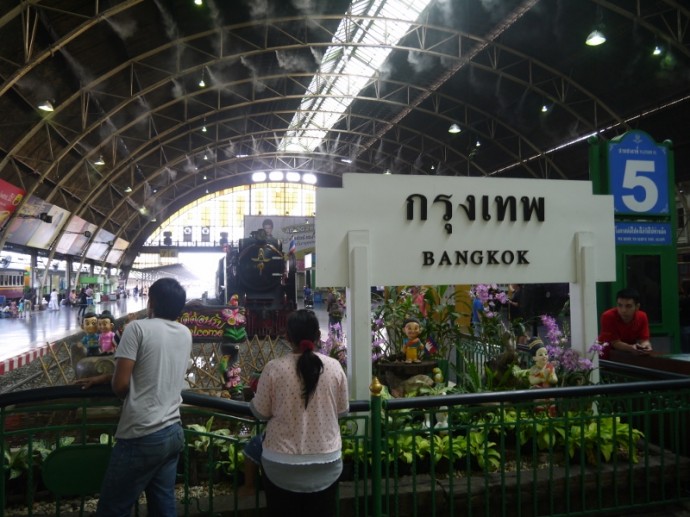 Bangkok's Hua Lamphong Train Station