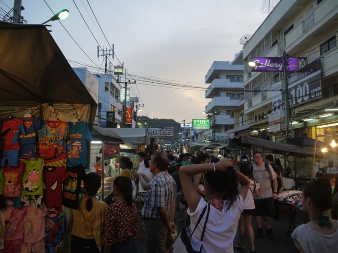 A Busy Hua Hin Market