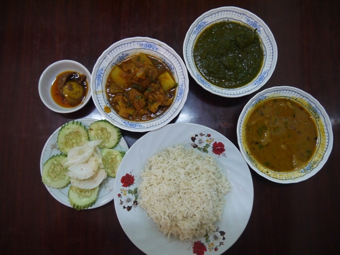 Aloo Gobi, Aloo Palak, Dal Tarka & Rice At Mashoor Indian Vegetarian, Pan Road, Bangkok