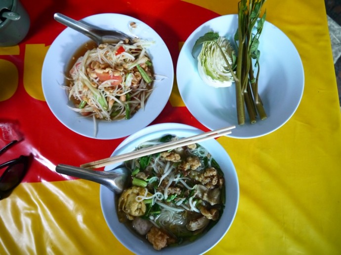 Noodles & Somtum At Ruen Thai, Khon Kaen, Thailand