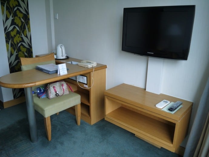 Desk At Bishop Lei International Hotel