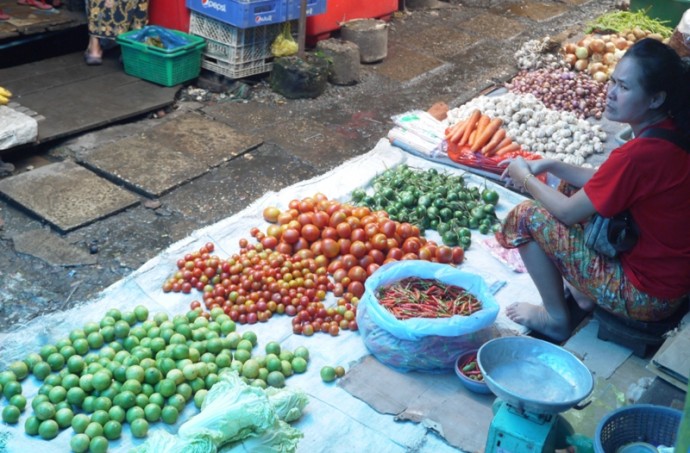 Fruit & Vegetables At Khua Din Market, Vientiane