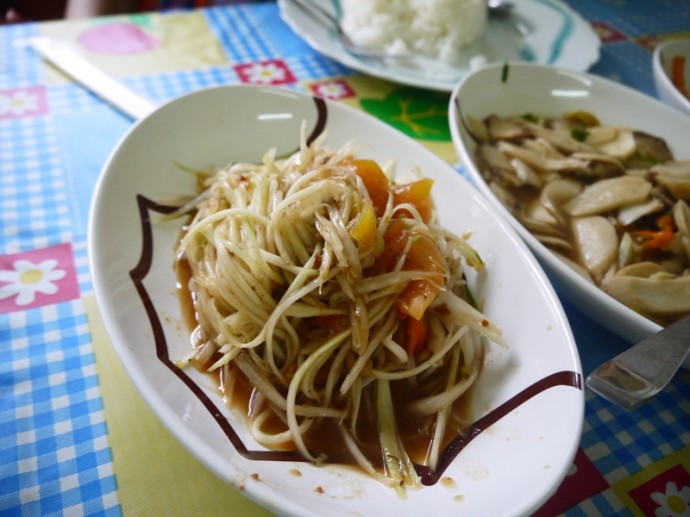 Somtum At Reunion Cafe, Vientiane