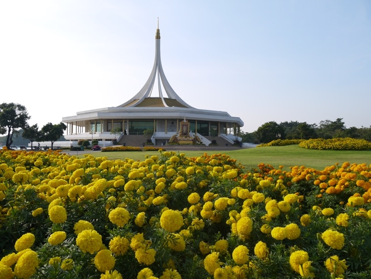 Her Majesty's Garden & Rajamangkala Hall