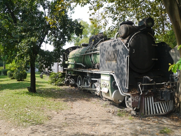 Bangkok parks, Rot Fai Park