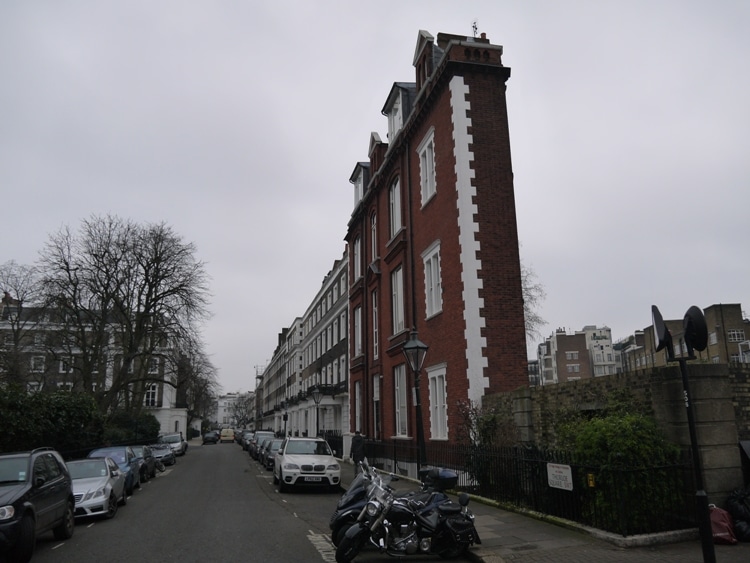 London's Thinnest House