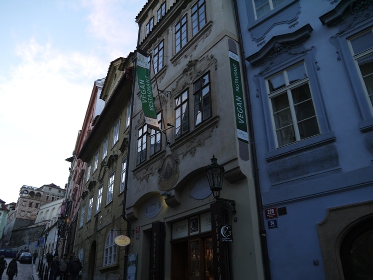 LoVeg Vegan Restaurant, Prague