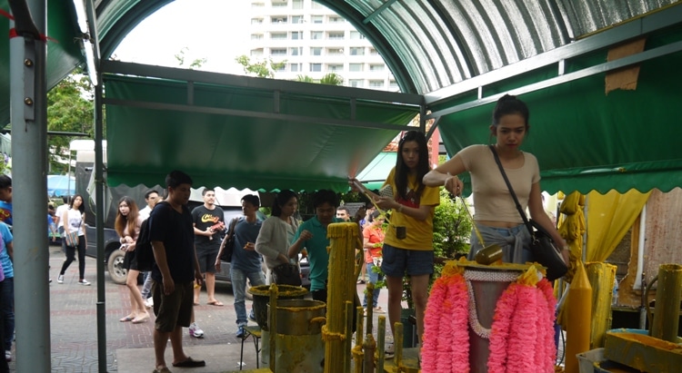Candle-Making At Wat Hua Lamphong, Bangkok