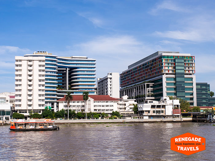 Bangkokg's Siriraj Hospital on the Chao Phraya River